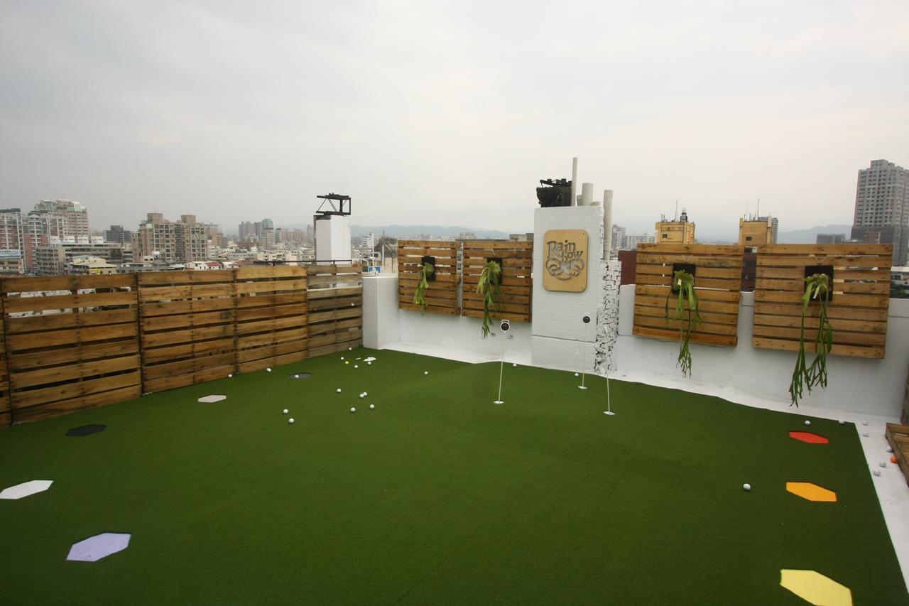 Color House Hostel Taichung Exterior photo
