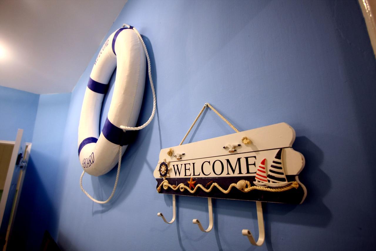 Color House Hostel Taichung Room photo