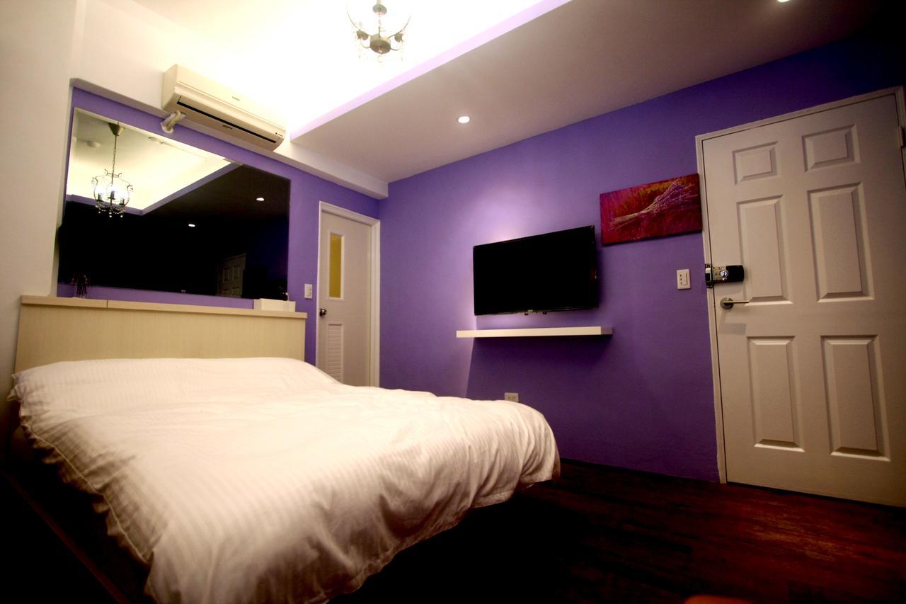 Color House Hostel Taichung Room photo