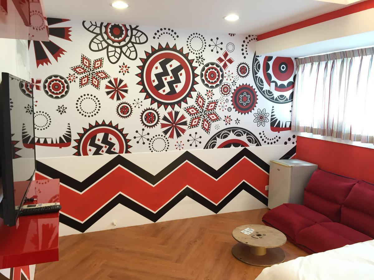Color House Hostel Taichung Room photo